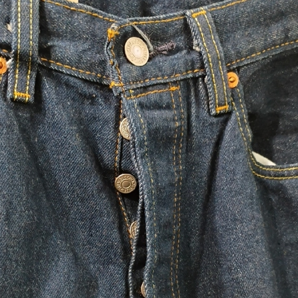 Levi's 501 Men's Dark Blue Straight Jeans Button Fly Size 32 - Picture 6 of 11